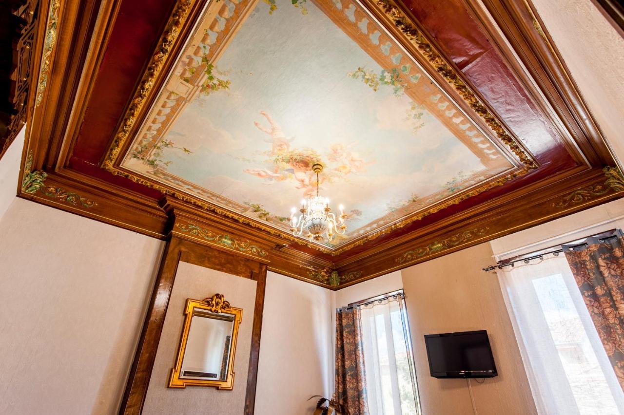 Hotel De Charme Le Provence Салон дьо Прованс Екстериор снимка