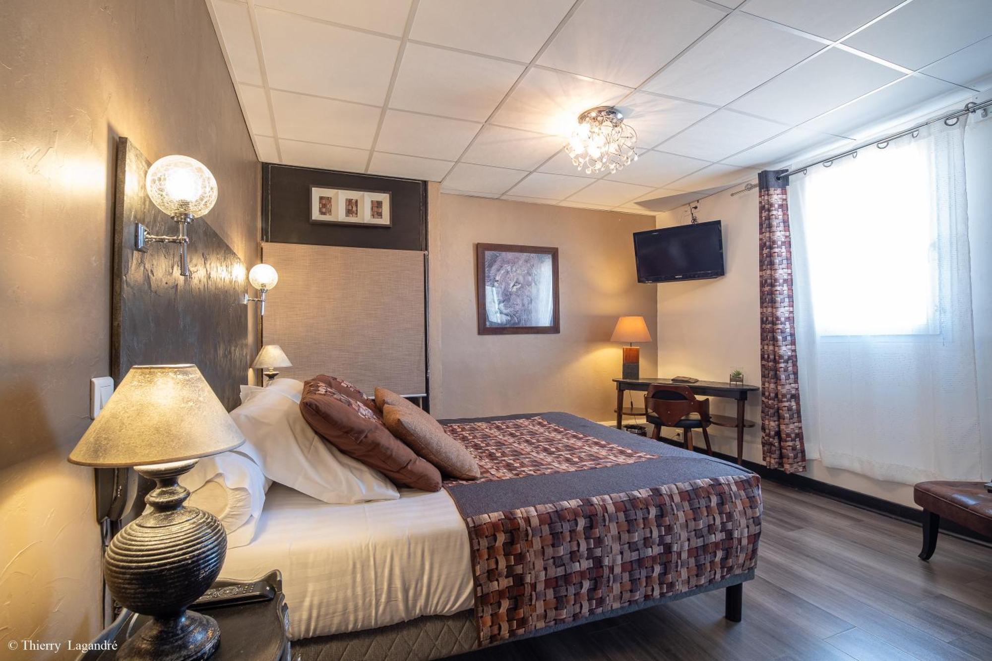 Hotel De Charme Le Provence Салон дьо Прованс Екстериор снимка