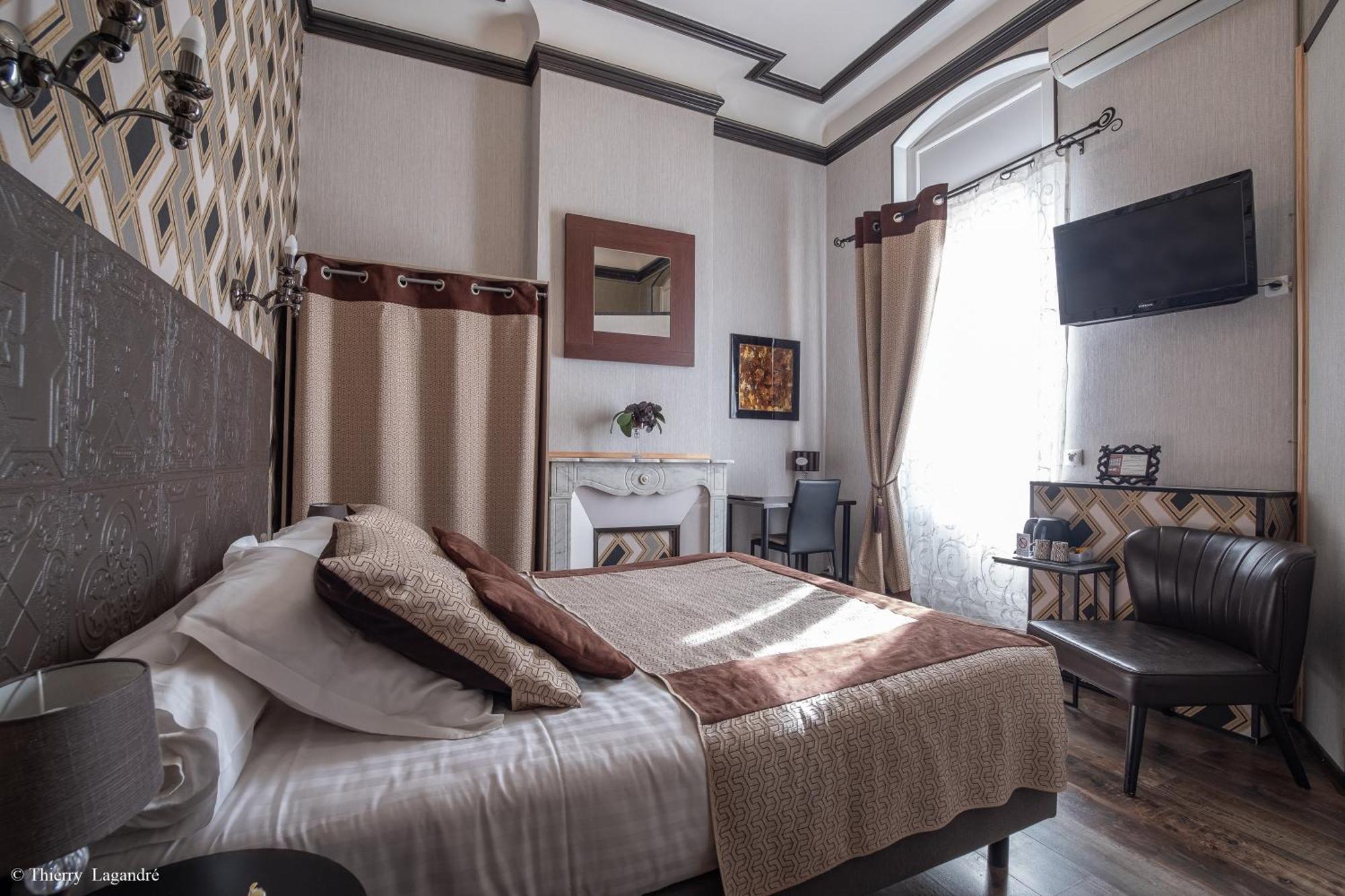 Hotel De Charme Le Provence Салон дьо Прованс Екстериор снимка